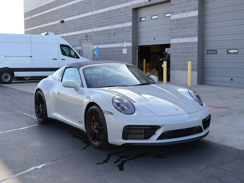Used 2023 Porsche 911 Targa 4 GTS image 9