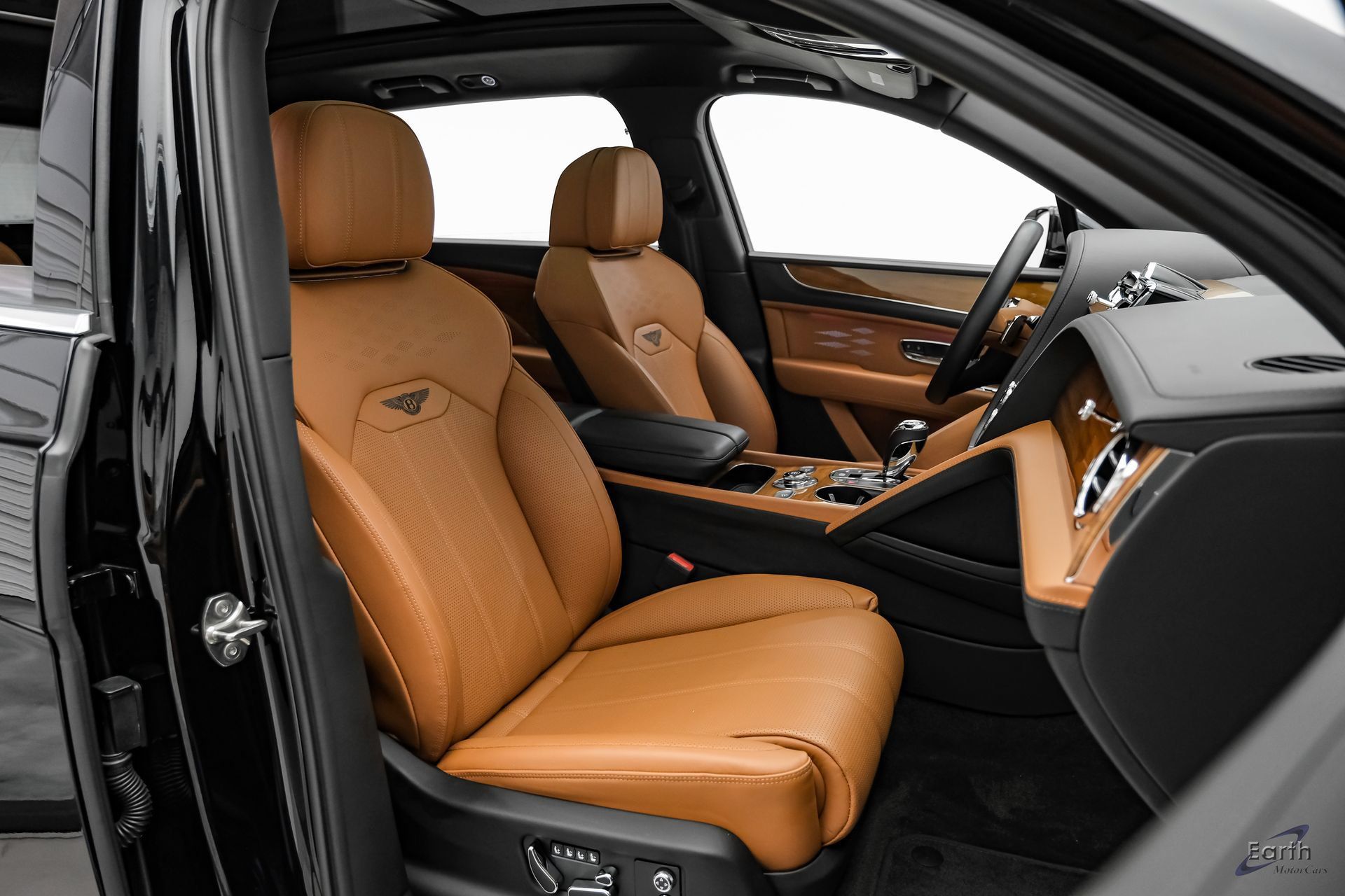 Used 2023 Bentley Bentayga Extended Wheelbase AWD/4WD image 44
