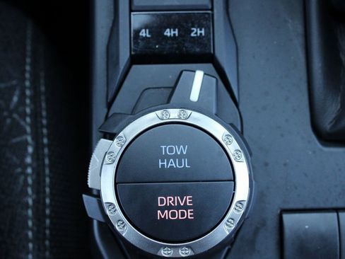 Used 2025 Toyota 4Runner SR5 image 10