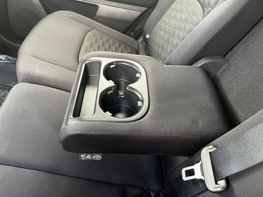 Used 2025 Nissan Pathfinder SV AWD/4WD image 25
