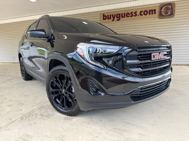 Used 2021 GMC Terrain SLT w/ Infotainment Package II AWD/4WD image 2
