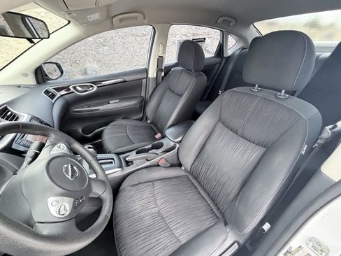 Used 2018 Nissan Sentra SV image 9