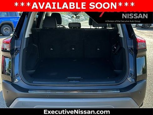 Certified 2022 Nissan Rogue SV w/ SV Premium Package image 27