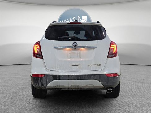 Used 2022 Buick Encore Preferred w/ Safety Package image 5