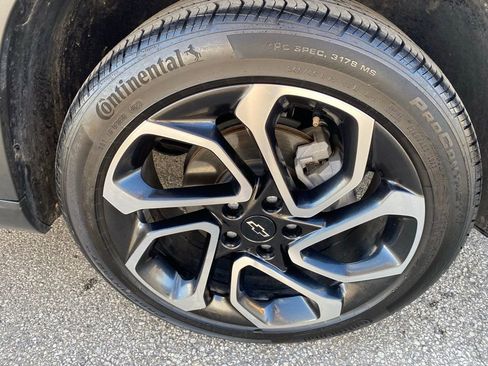 Used 2024 Chevrolet Trax RS w/ Driver Confidence Package image 25