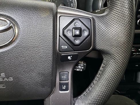Used 2022 Toyota Tacoma SR5 image 26