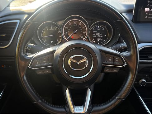 Used 2023 MAZDA CX-9 Touring image 17