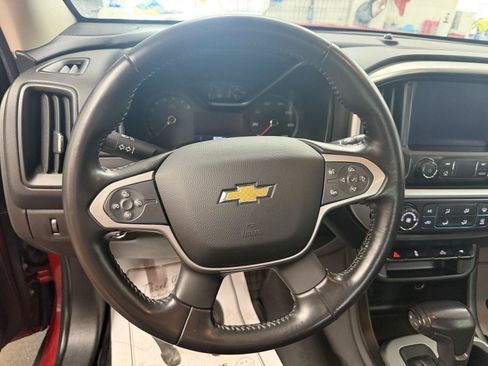 Used 2021 Chevrolet Colorado LT w/ LT Convenience Package AWD/4WD image 13