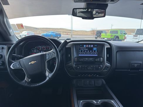 Used 2017 Chevrolet Silverado 1500 High Country image 12