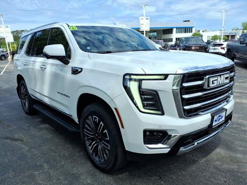 Used 2025 GMC Yukon Elevation AWD/4WD image 1