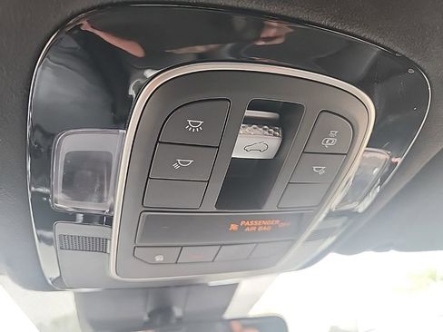 Used 2021 Hyundai Santa Fe Calligraphy AWD/4WD image 25