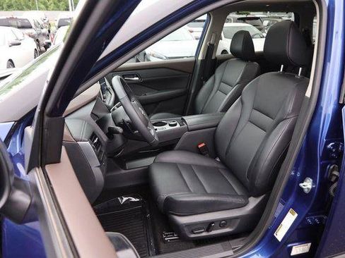 Used 2023 Nissan Rogue SV w/ SV Premium B Package AWD/4WD image 10
