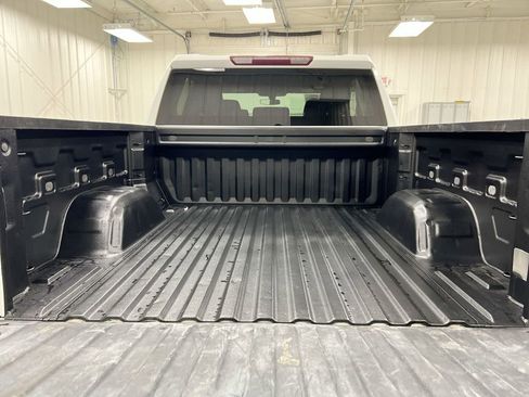 Used 2020 Chevrolet Silverado 1500 LT image 22