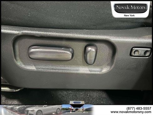 Used 2022 Toyota Tacoma TRD Sport image 19