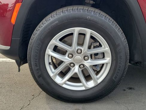 Used 2023 Jeep Grand Cherokee L Laredo w/ Luxury Tech Group I image 23