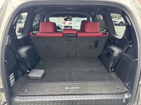 Used 2022 Lexus GX 460 Premium image 12