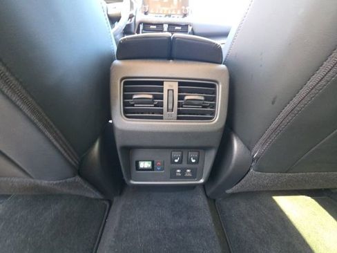 Used 2023 Nissan Rogue Platinum w/ Platinum Premium Package AWD/4WD image 25