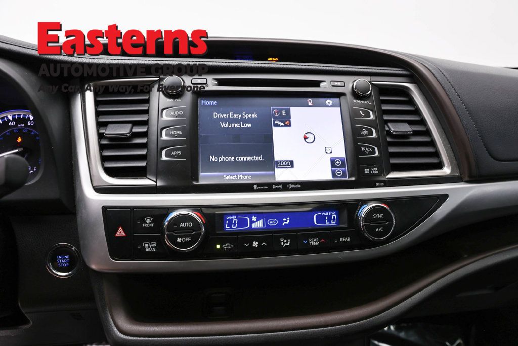 Used 2016 Toyota Highlander XLE AWD/4WD image 14