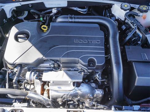 Used 2024 Chevrolet Malibu LT image 25