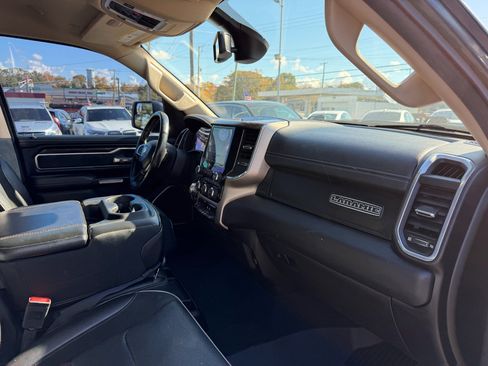 Used 2019 RAM 1500 Laramie w/ Off Road Group image 22