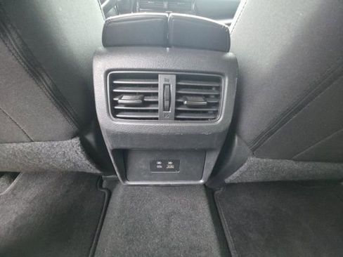 Used 2023 Nissan Rogue SV image 25