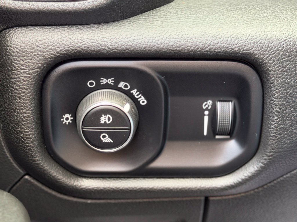 Used 2024 RAM 1500 Big Horn AWD/4WD image 19