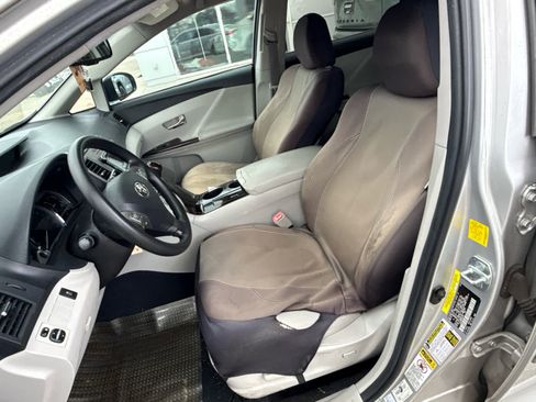 Used 2010 Toyota Venza image 13