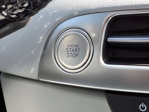 Used 2025 Hyundai Palisade SEL FWD image 19