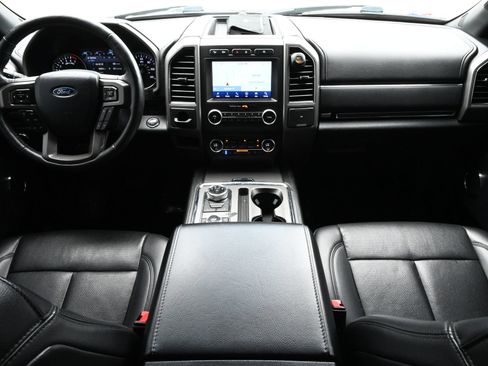 Used 2020 Ford Expedition XLT w/ Equipment Group 202A AWD/4WD image 8