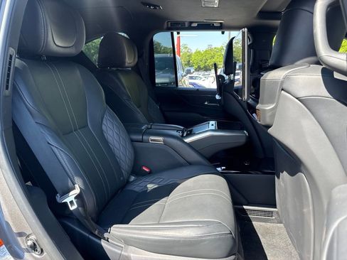 Used 2024 Lexus LX 600 4WD w/ Ultra Luxury Package image 6