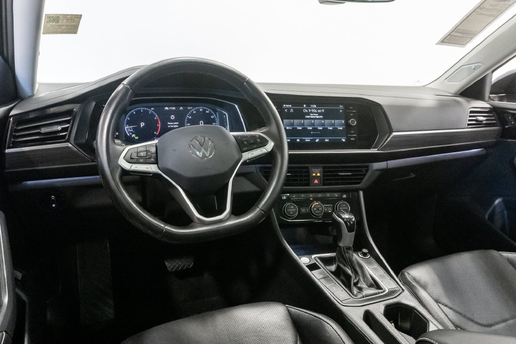 Used 2023 Volkswagen Jetta SEL FWD image 7