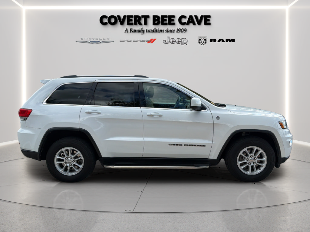 Used 2018 Jeep Grand Cherokee Laredo AWD/4WD image 11