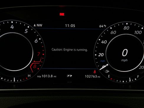 Used 2019 Volkswagen Golf R 4-Door AWD/4WD image 10