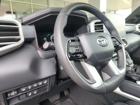 Used 2024 Toyota Tundra Platinum AWD/4WD image 27