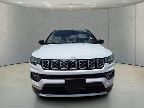 Used 2024 Jeep Compass Limited AWD/4WD image 12