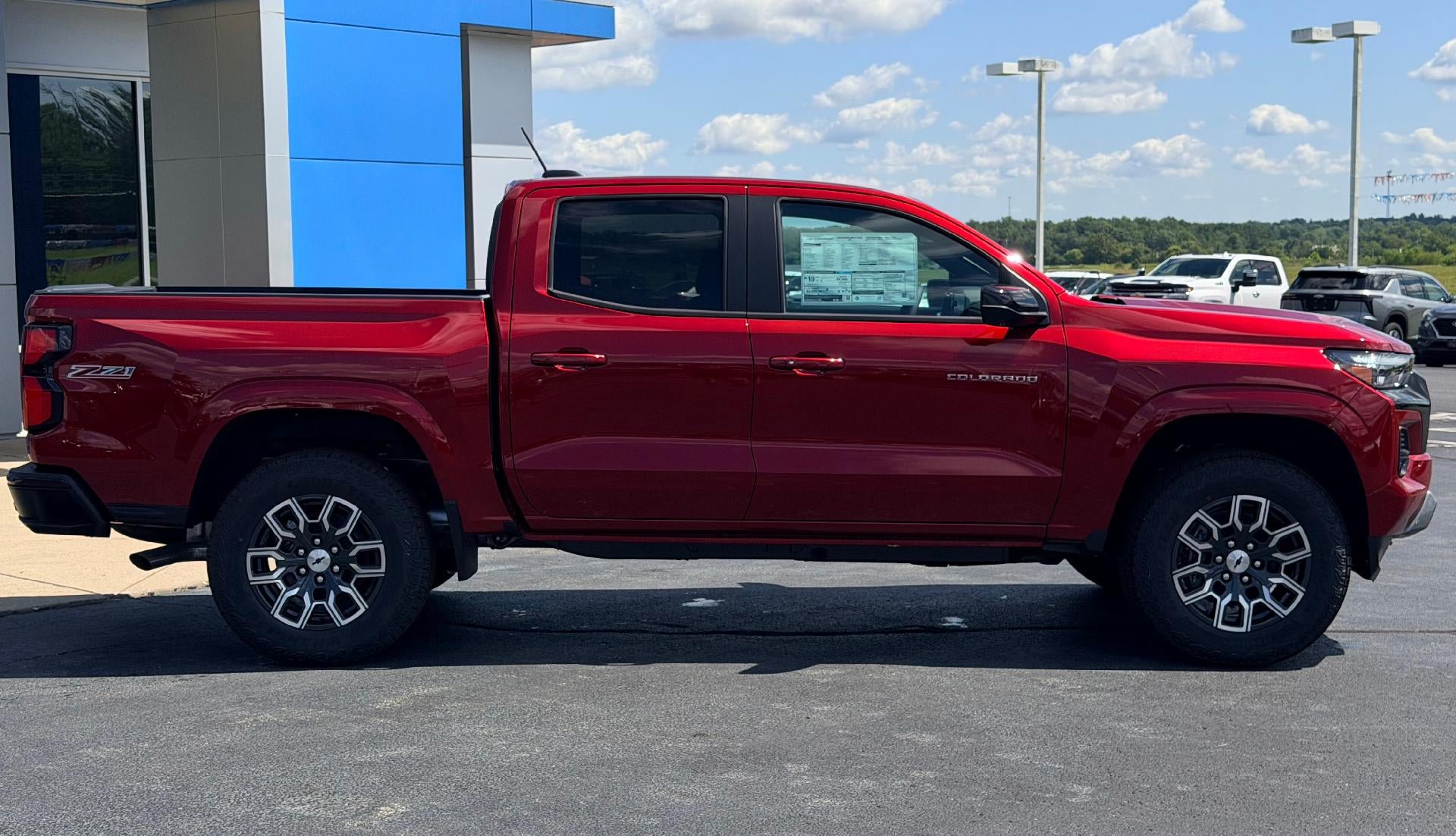 New 2026 Chevrolet Colorado Z71 w/ Technology Package AWD/4WD image 4