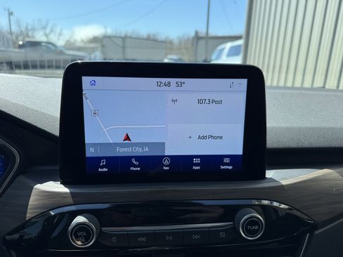 Used 2020 Ford Escape Titanium image 15