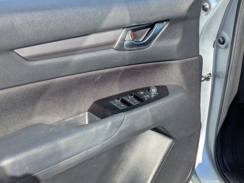 Used 2019 MAZDA CX-5 Sport image 11