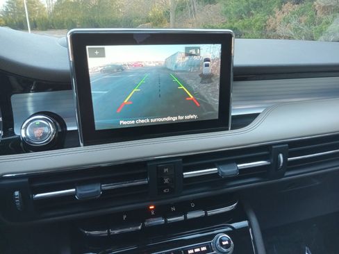 Used 2020 Lincoln Corsair AWD w/ Premium Package image 16