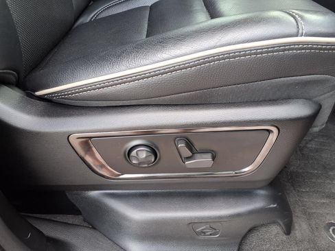 Used 2022 RAM 1500 Limited AWD/4WD image 14