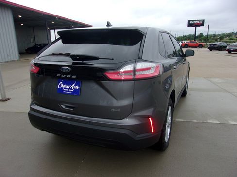 Used 2024 Ford Edge SE AWD/4WD image 3