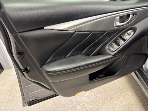 Used 2015 INFINITI Q50 AWD w/ Moonroof Package image 14