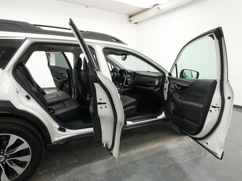 Used 2023 Subaru Outback Limited AWD/4WD image 32