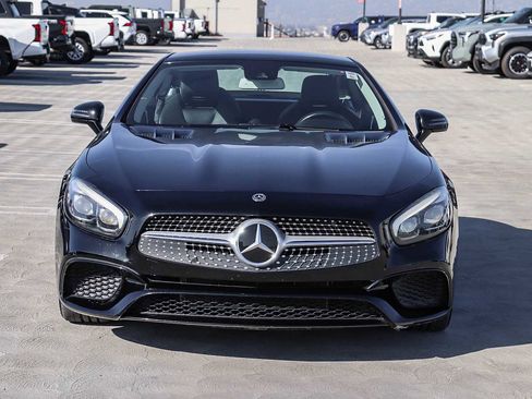 Used 2018 Mercedes-Benz SL 450 image 2