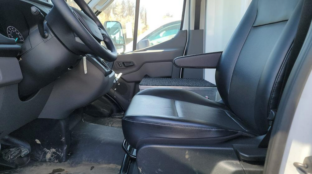 Used 2020 Ford Transit 350 148 High Roof Extended DRW RWD image 3