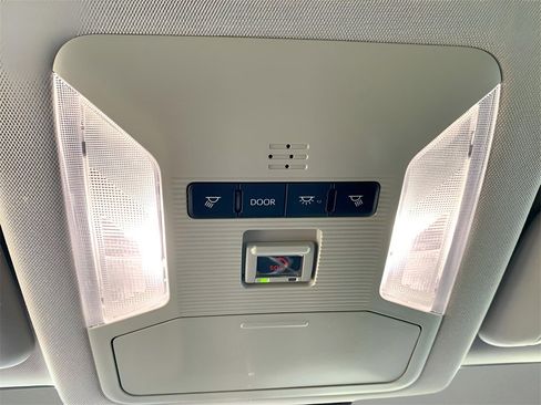 Used 2023 Toyota RAV4 LE image 37