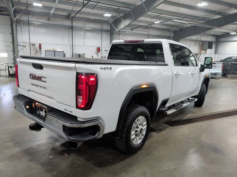 Used 2021 GMC Sierra 2500 SLE image 3