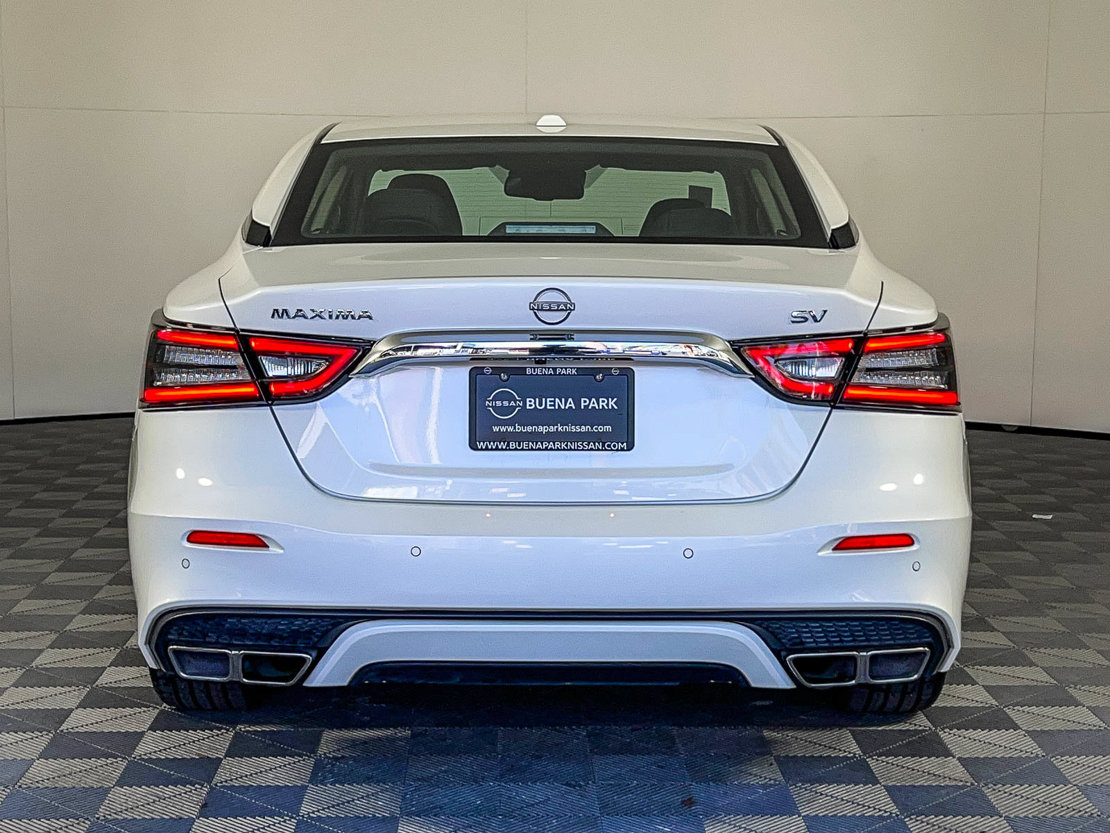 Used 2023 Nissan Maxima SV w/ Floor Mat Group FWD image 7