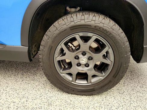 Used 2025 Honda Pilot TrailSport image 9