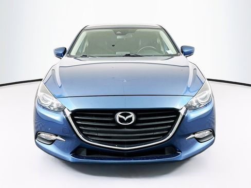 Used 2017 MAZDA MAZDA3 Touring FWD image 2